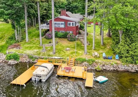 4 Sylvain Ln, Greene, ME 04236