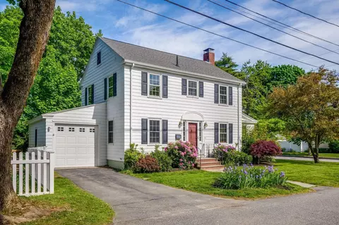 55 Wolcott St, Portland, ME 04102