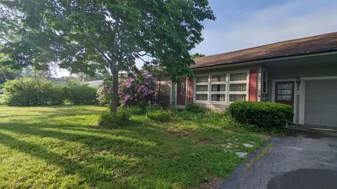 26 Bernadette St, Westbrook, ME 04092