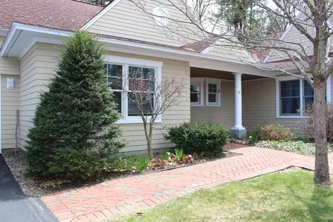 15 Victoria Ct #15, York, ME 03909