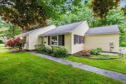 1 Colony Ln, South Portland, ME 04106