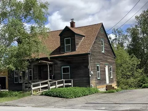 303 Sweden St, Caribou, ME 04736