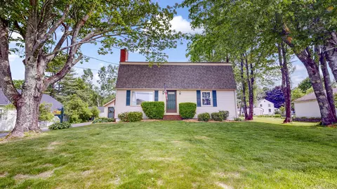 44 Elmwood Ave, Scarborough, ME 04074