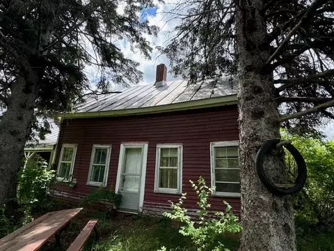 274 Shadagee Rd, Cornville, ME 04976