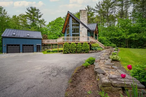 20 Shamrock Ln, Damariscotta, ME 04543