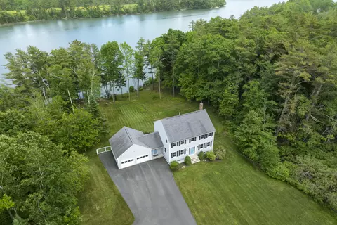 7 Leeward Cove Rd, Brunswick, ME 04011