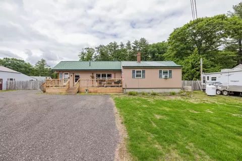 790 Parker Farm Rd, Buxton, ME 04093