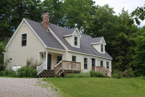 10 Kindred Meadow Way, Gray, ME 04039