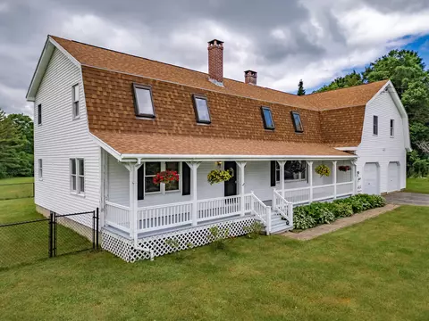 1111 Bremen Rd, Waldoboro, ME 04572