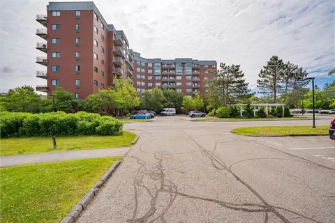 148 Breakwater Dr #307, South Portland, ME 04106