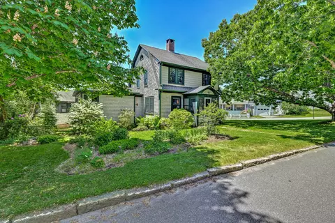 72 Clark Point Rd, Southwest Harbor, ME 04679