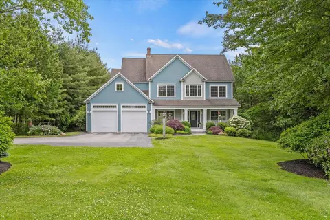 20 Plantation Dr, Scarborough, ME 04074