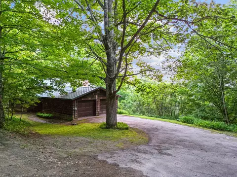 221 Pease Hill Rd, Monmouth, ME 04259