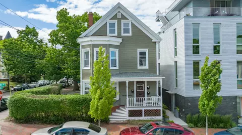 11 Moody St, Portland, ME 04101