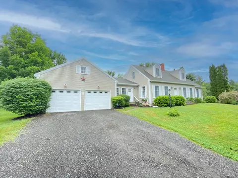 22 Old County Rd, Damariscotta, ME 04543