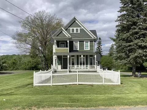 30 High St, Fort Fairfield, ME 04742