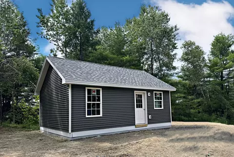 22 Splendor Dr, Sabattus, ME 04280