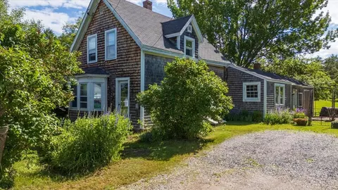 187 Sennebec Rd, Union, ME 04862