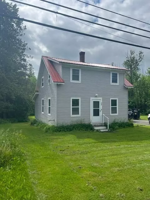 264 Bangor Rd, Houlton, ME 04730