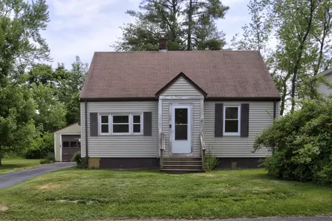 58 Cypress St, Portland, ME 04103