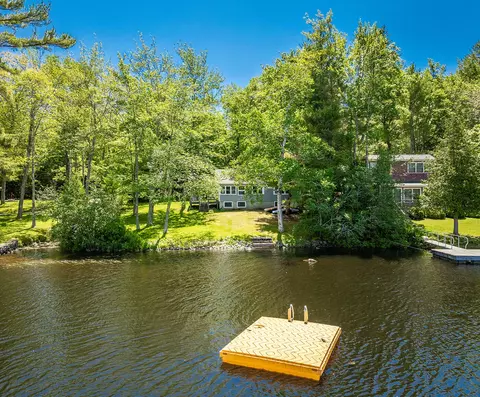14 Billings Pt, Lincolnville, ME 04849