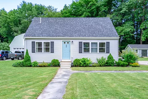 33 Finch St, Westbrook, ME 04092