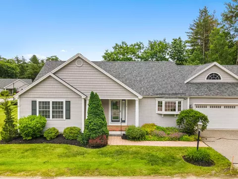 2 Silver Dr #2, Yarmouth, ME 04096