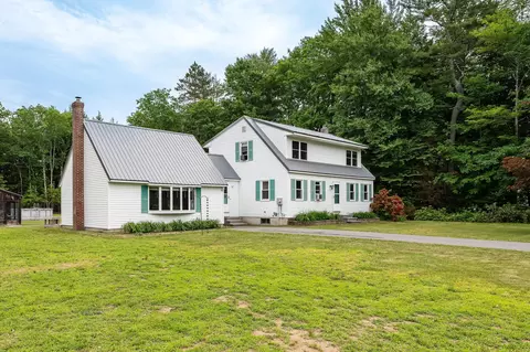 17 Pine Meadow Dr, North Berwick, ME 03906