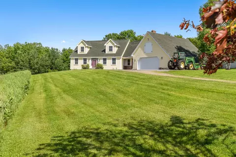 556 Bigelow Hill Rd, Skowhegan, ME 04976