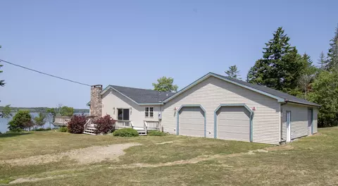 49 Green Point Rd, Addison, ME 04606