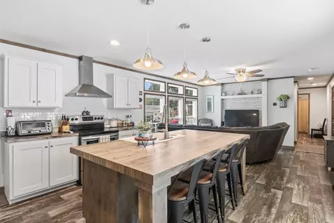 73 Caincrest Rd, York, ME 03909