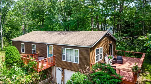 8 Red Fern Rd, Trenton, ME 04605