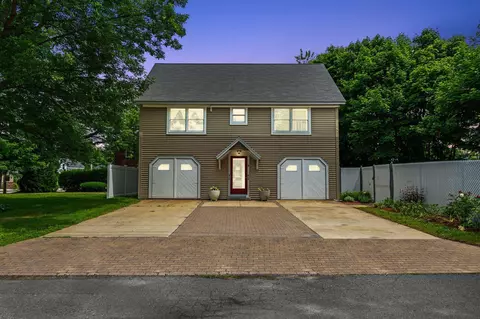 6 Fayette St, Portland, ME 04103