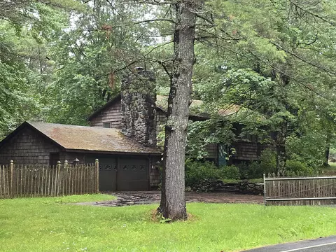 267 Empire Rd, Poland, ME 04274