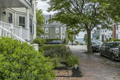 76 Morning St #1, Portland, ME 04101
