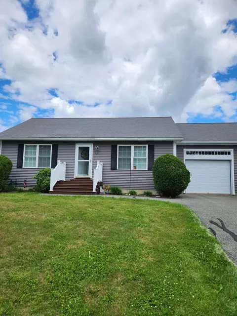 75 Streamside Ln #16, Bangor, ME 04401
