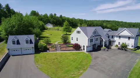 49 Glen View Dr, Skowhegan, ME 04976