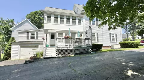219 Center St, Brewer, ME 04412