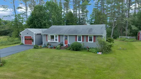 56 Deer Run Rd, North Yarmouth, ME 04097
