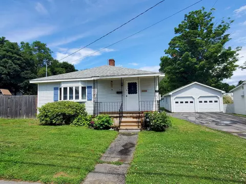 87 North Ave, Skowhegan, ME 04976