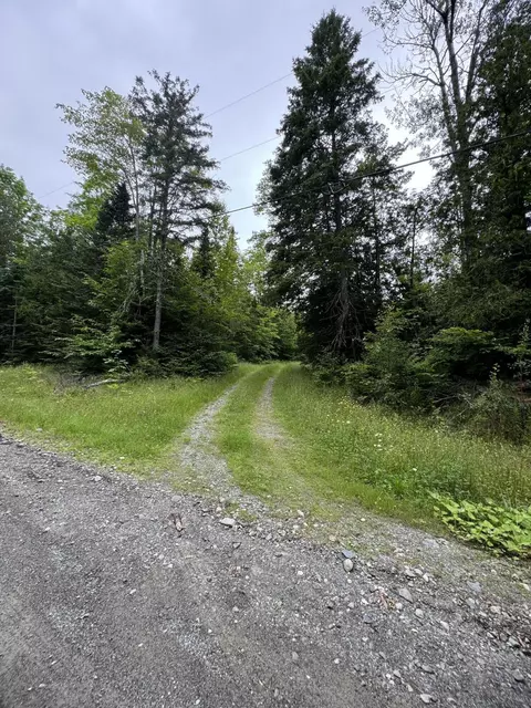 177 Lander Rd, Parkman, ME 04443