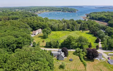 23 Moxie Cove Rd, Round Pond, ME 04564
