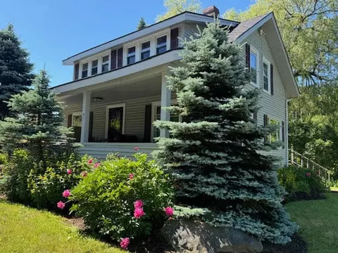 93 Water St, East Machias, ME 04630
