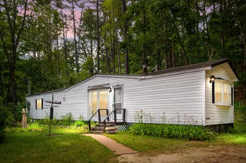 170 Joe Berry Rd, Cornish, ME 04020
