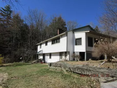 5 Acorn Ave, Stow, ME 04037