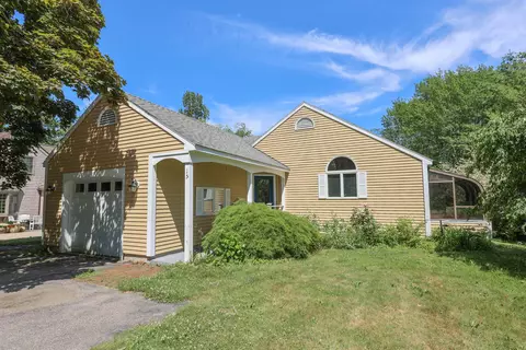 15 Oak St, Kennebunkport, ME 04046