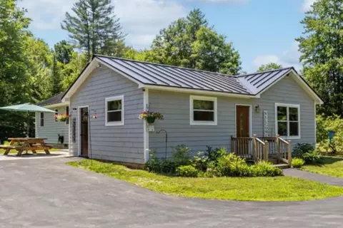 227 Mountfort Rd, North Yarmouth, ME 04097