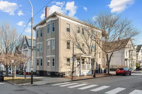 99 Beckett St #2, Portland, ME 04101