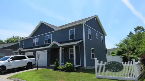 3 Snow Goose Ln #3, Westbrook, ME 04092
