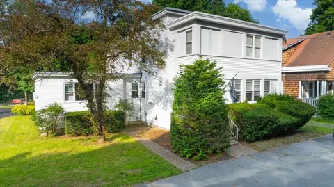 39 Holly St, Auburn, ME 04210